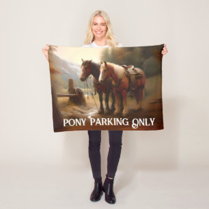 Couverture Polaire Chevaux Attelés "Stationnement de Poneys"
