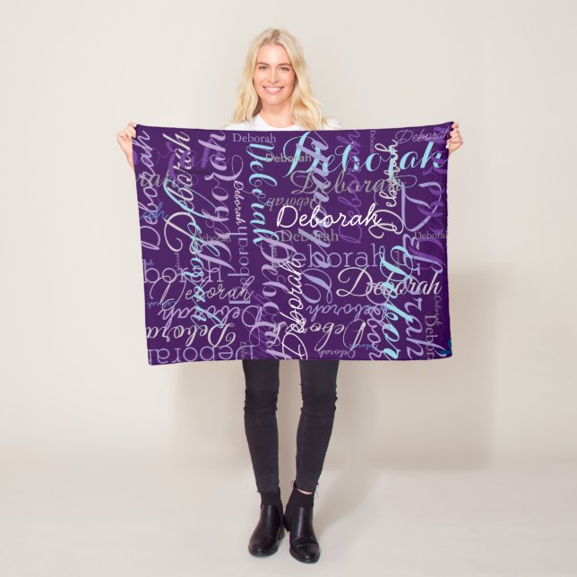 Couverture Polaire Créer une typographie de nom personnalisée Purple (En situation)