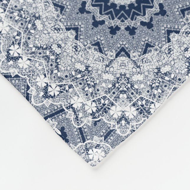 Couverture Polaire Décor dentelé (Coin)