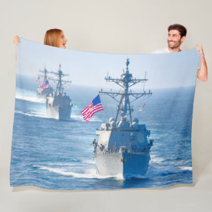COUVERTURE POLAIRE DÉTROYEUR DE MISSILES GUIDÉS - DDG-102