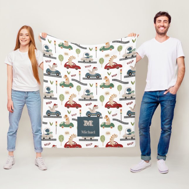 Couverture Polaire Dinosaures personnalisés conduisant dans des conte (En situation)