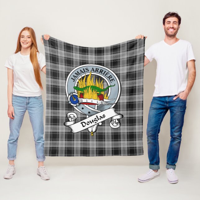 Couverture Polaire Douglas Grey Clan Badge Tartan Plaid (En situation)