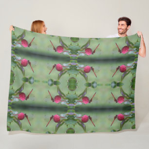 Couverture Polaire Dragonfly Rouge sur les fruits de bois de chien