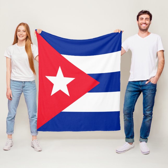 Couverture Polaire Drapeau Cuba (En situation)