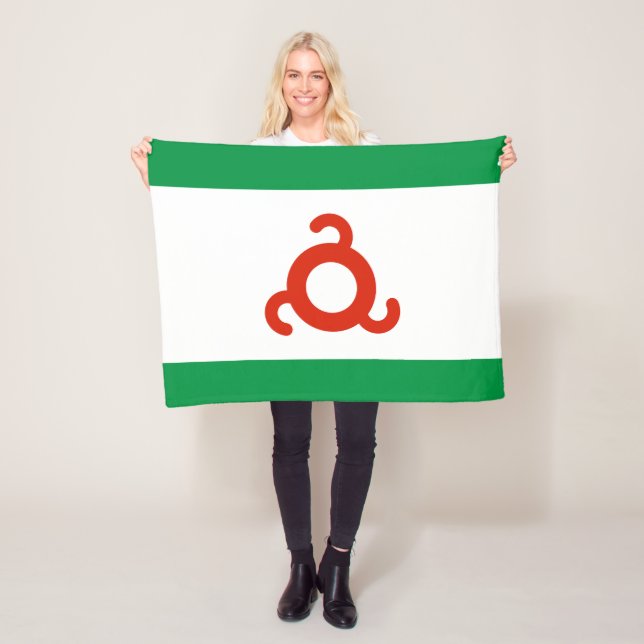 Couverture Polaire Drapeau d'Ingushetia (En situation)