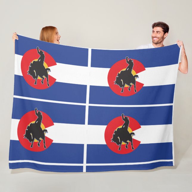 Couverture Polaire Drapeau du Colorado (En situation)