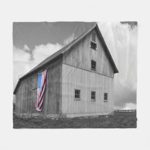Couverture Polaire Drapeaux de nos agriculteurs - Grange avec drapeau