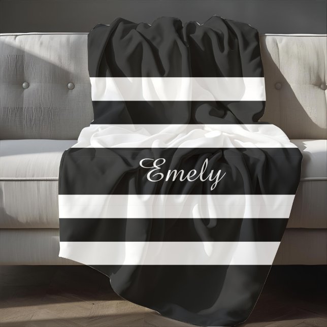 Couverture Polaire Élégant noir blanc rayures Motif Nom (Elegant Black White Stripes Pattern Name Fleece Blanket)