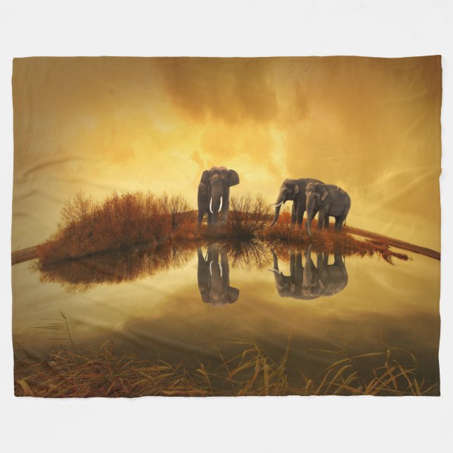 Couverture Polaire Éléphant dans le coucher du soleil (Devant (Horizontal))