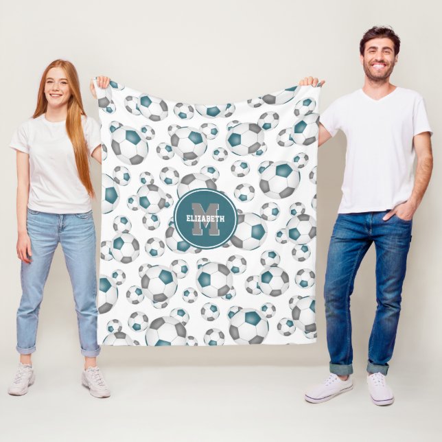 Couverture Polaire Équipe gris turquoise couleurs filles garçons ball (En situation)