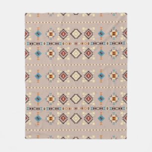 Couverture Polaire Ethnique : un motif tribal transparent