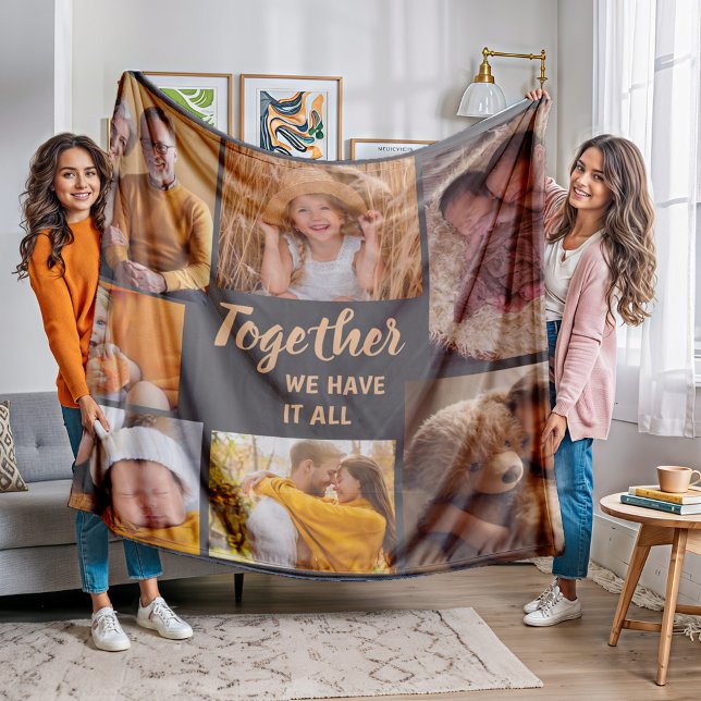 Couverture Polaire Family Photo Collage Brown Ensemble Tout Avoir Tou (Together we have it all fleece blanket personalized with your photos)