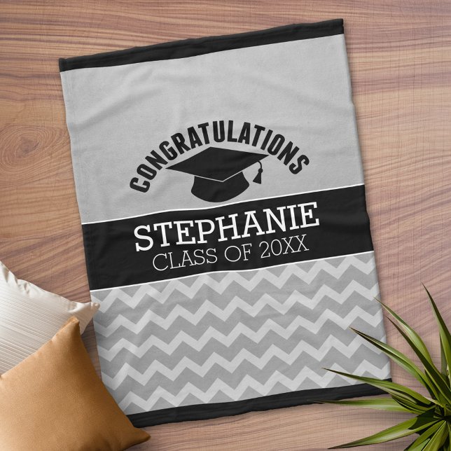 Couverture Polaire Félicitations Diplômé Silver Black Graduation (Personalized Fleece Blanket)