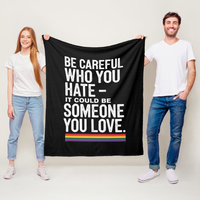 Couverture Polaire Fierté LGBT Soyez Prudent Qui Vous Détestez Citati (En situation)