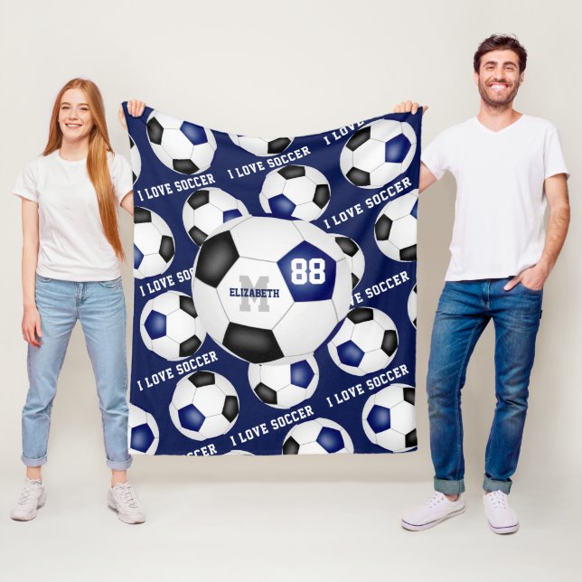 Couverture Polaire filles J'aime le texte de football bleu noir (En situation)