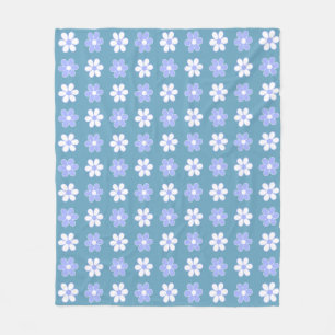 Couverture Polaire Fleurs Bleu Ciel et Blanches sur Fond Bleu