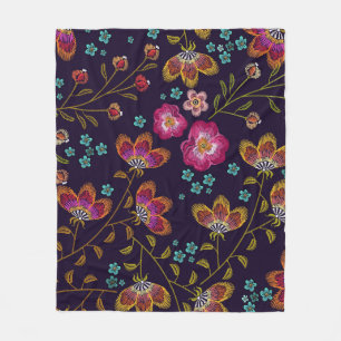 Couverture Polaire Fleurs brodées : mode sans couture motif