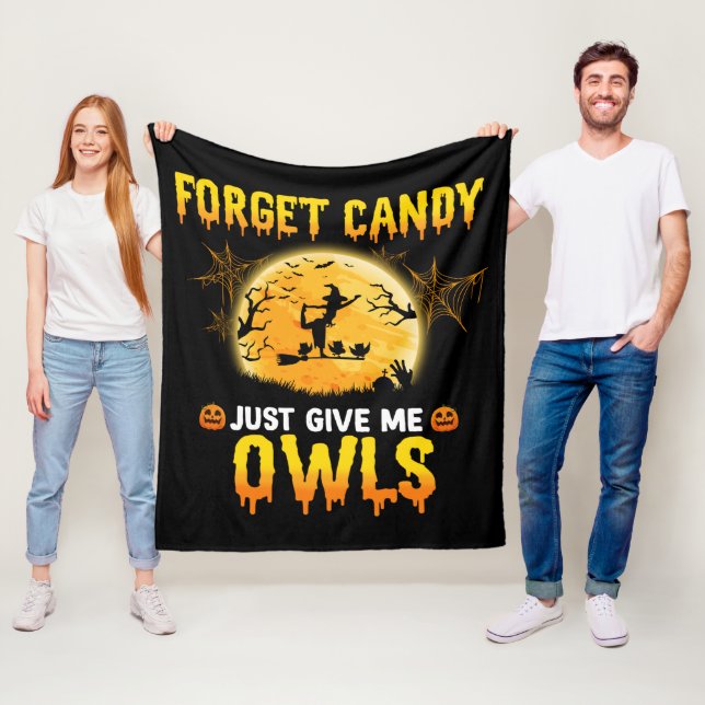 Couverture Polaire Forget Candy Just Give Me Owl Witch Halloween Gift (En situation)