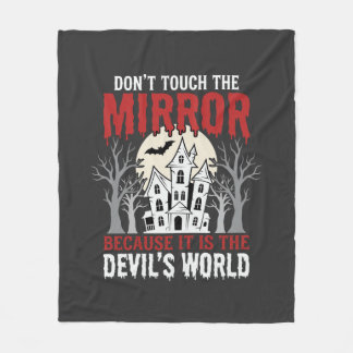 Couverture Polaire Graphisme Monde des Diables Miroir Hanté Halloween