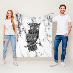 Couverture Polaire Hibou camouflé sur marbre