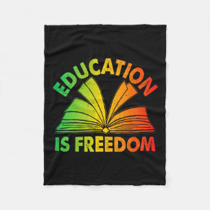 Couverture Polaire Histoire Noire L'éducation est liberté Livres Noir