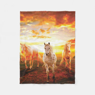 Couverture Polaire Horses at sunset throw pillow