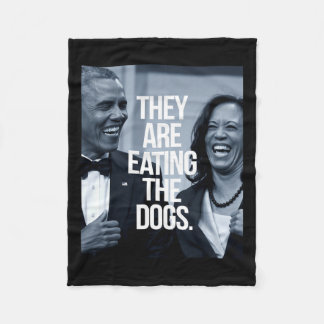 Couverture Polaire Ils Mangent Les Chiens