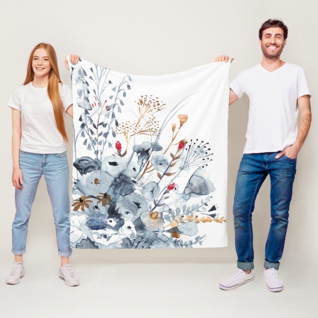 Couverture Polaire Indigo & Ochre - Fleurs aquarelles (En situation)