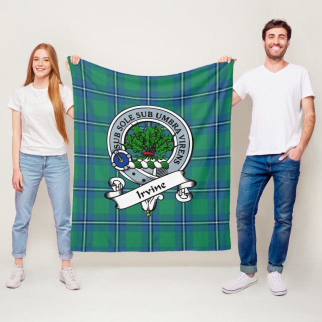 Couverture Polaire Irvine Ancien Clan Badge Tartan Plaid (En situation)