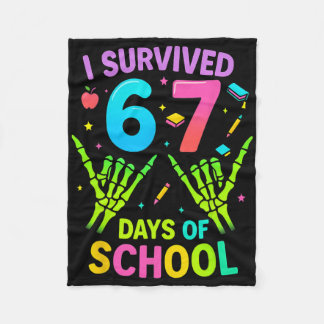 Couverture Polaire J'ai survécu 67 jours d'école Mème drôle Professeu