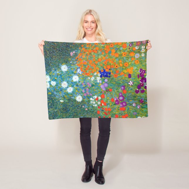 Couverture Polaire Jardin aux fleurs Gustav Klimt (En situation)