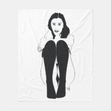Jeune femme assise