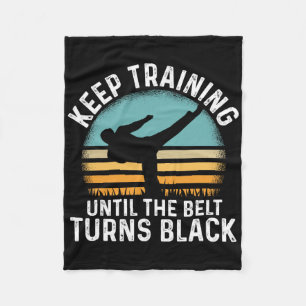 Couverture Polaire Keep Training Until The Belt Turns Black Retro Kar