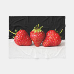 Couverture Polaire Les fraises en noir sur blanc fbcn