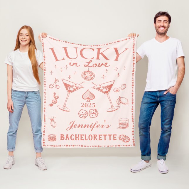 Couverture Polaire Lucky in Love Peach Cocktail Bachelorette Party (En situation)