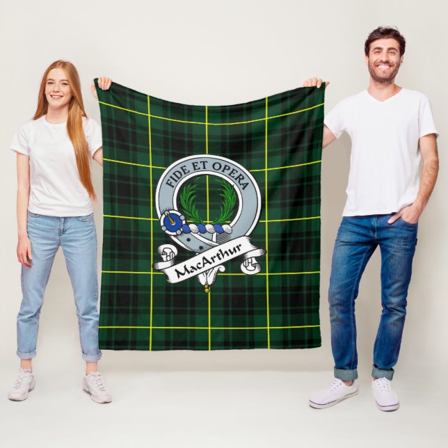 Couverture Polaire MacArthur Moderne Clan Badge Tartan Plaid (En situation)