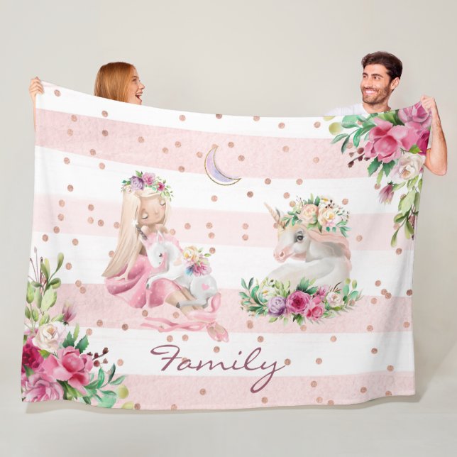 Couverture Polaire Magique Unicorn bébé fille (En situation)