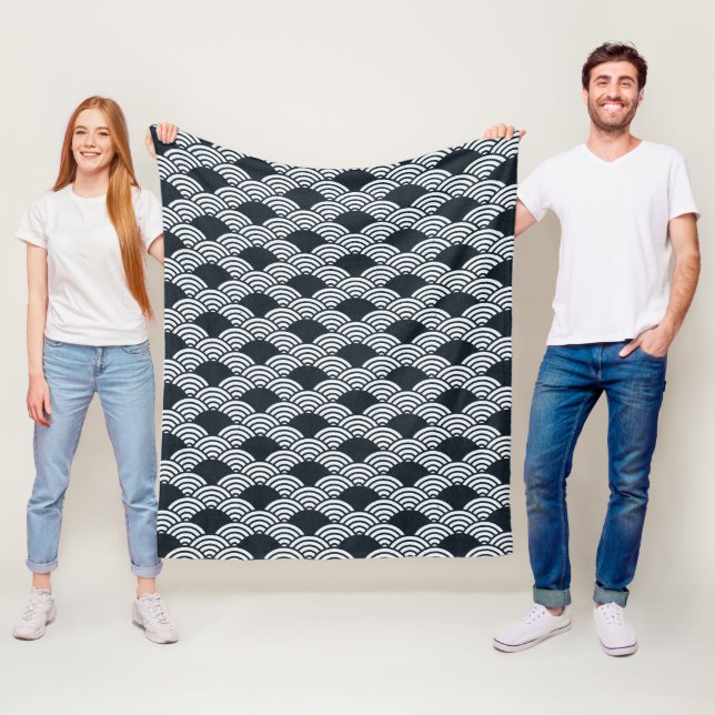 Couverture Polaire Marine bleu et blanc Seigaiha vagues motif (En situation)