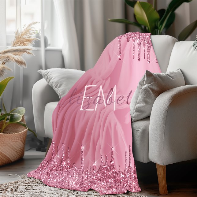 Couverture Polaire Monogramme Parties scintillant à séchage rose méta (Blush Pink Metal Dripping Glitter Monogram Name Fleece Blanket)