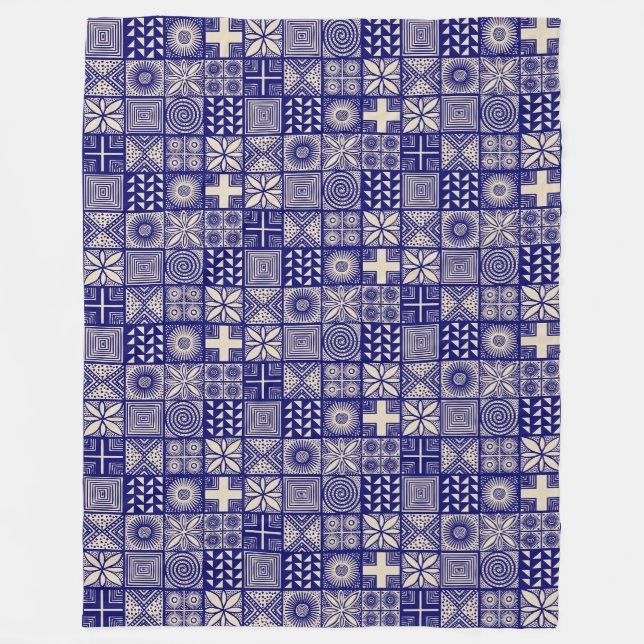 Couverture Polaire Motif Adire - Bleu profond et beige (Devant)