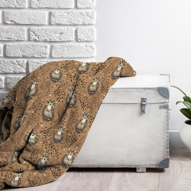 Couverture Polaire Motif de bois illustré de Chouette Brown (Owl Illustration Pattern Fleece Blanket)