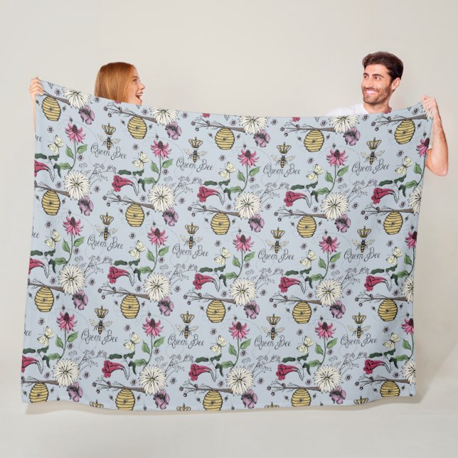 Couverture Polaire Motif floral moderne d'Abeille Reine Mist Argent (En situation)