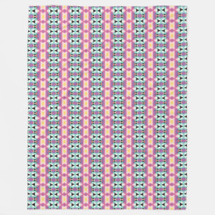 Couverture Polaire Motif géométrique bleu violet rose