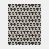 Motif noir et bronzage aux cheveux courts mignon