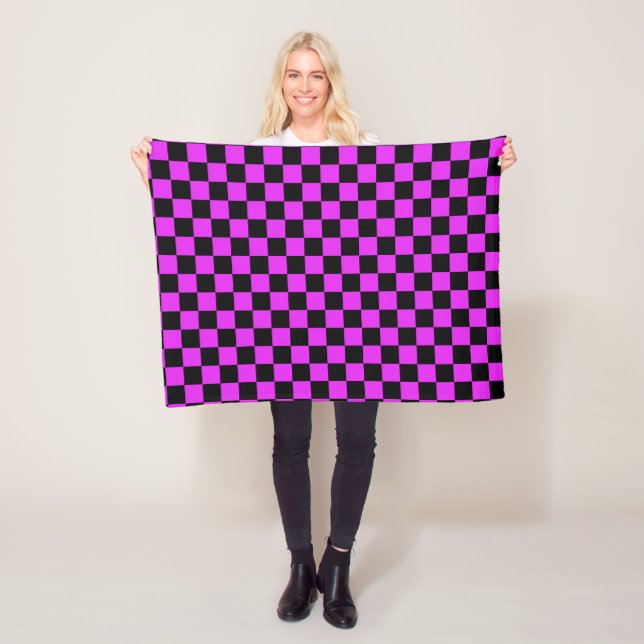 Couverture Polaire Motif  noir violet (En situation)