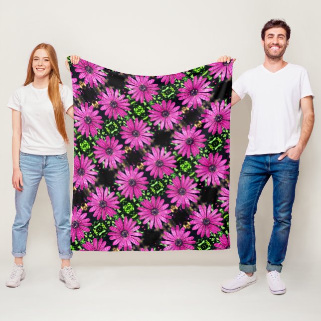 Couverture Polaire Motif simple violet africain de marguerite (En situation)