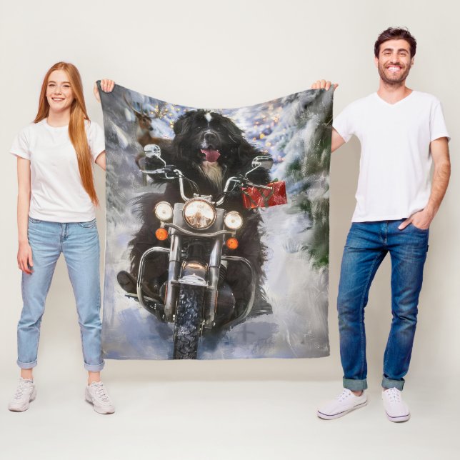 Couverture Polaire Moto à chiens de Terre-Neuve Noël (En situation)