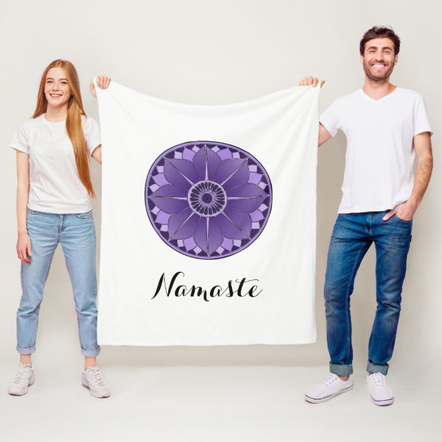 Couverture Polaire NAMASTE Fleur violette Spirituelle Lotus Mandala (En situation)