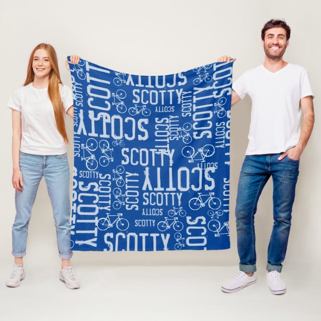 Couverture Polaire Noms et vélos personnalisés typographiques bleu (En situation)