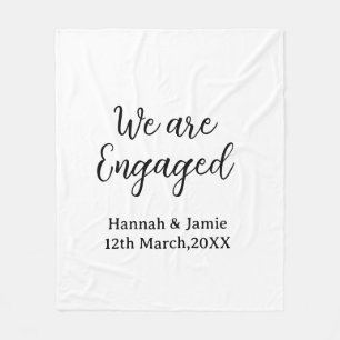 Couverture Polaire Nous sommes fiancés nom date calligraphystylish